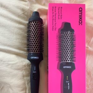 Anika thermal brush